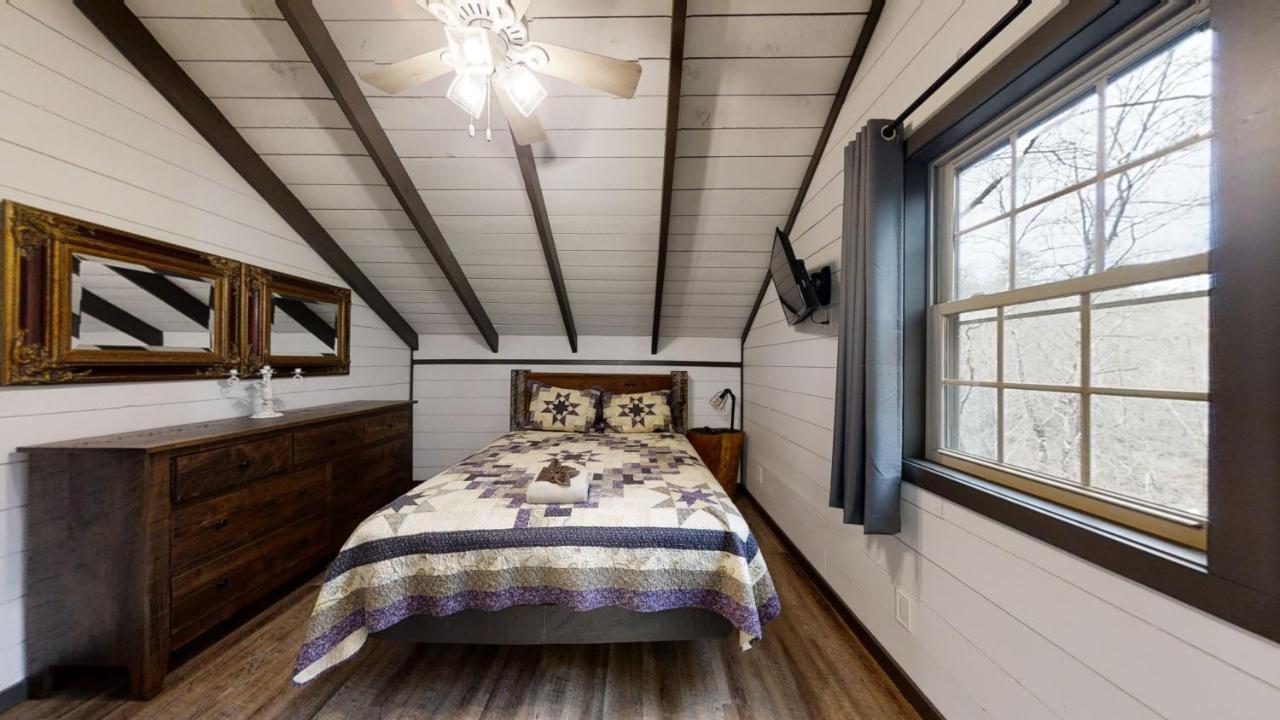 Bigfoots Hideaway Cabin Gatlinburg Dış mekan fotoğraf