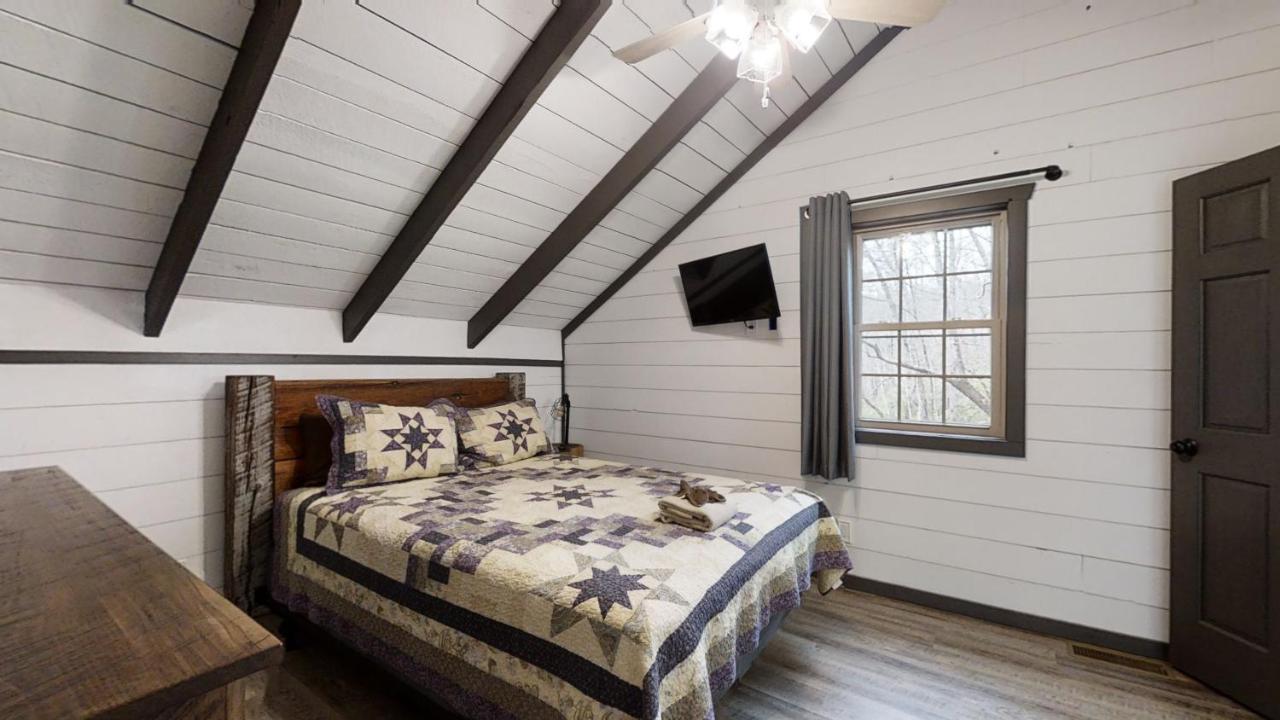 Bigfoots Hideaway Cabin Gatlinburg Dış mekan fotoğraf